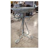 METAL BIRDBATH