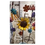 METAL SUNFLOWER WIND GARDEN SCULPTURE