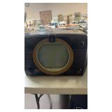 VINTAGE EMERSON RADIO & TELEVISION SET