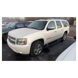 2010 CHEVY SUBURBAN, WHITE, 182,820 MILES