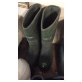 BAFFIN GREEN RUBBER INSULATED BOOTS SIZE 13
