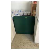 GREEN FOLDING CARD TABLE