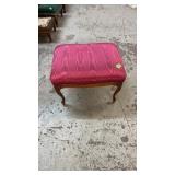 UPHOLSTERED FOOT STOOL, 15'X18'X14'