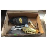 GROUP OF FOLDING KNIVES