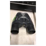 BROOKSTONE 10X30 BINOCULARS
