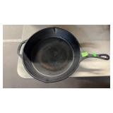LODGE NO 12 CAST IRON SKILLET