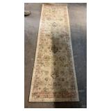 CARPET RUNNER, 28'X 94'