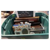 GREEN TOTE W/ PICTURE FRAMES