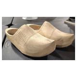 CARVED WOODEN SHOES