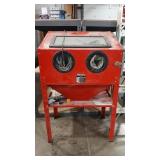 CENTRAL PNEUMATIC 40 LB. CAPACITY FLOOR BLAST