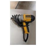 DEWALT 1/2' IMPACT WRENCH