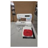 PFAFF CREATIVE 7570 PREPROGRAMMED EMROIDERY