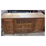 ANTIQUE CARVED WOOD CHEST