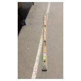 WOOD LEVEL W/ BRASS EDGES