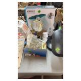 FLEX LAMP, HOMEDICS FOOT MASSAGER & BX OF MISC