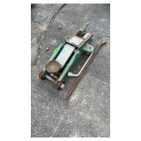 HYDRUALIC FLOOR JACK