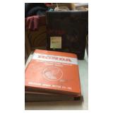 3 ALBUMS OF BASEBALL TRADING CARDS