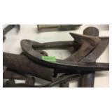 PV HOOKS & SLEIGH BELLS