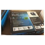 SWIVEL TILT WALL TV MOUNT (17'-42' TV)