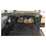 BLACK & DECKER ROUTER & ROUTER TABLE