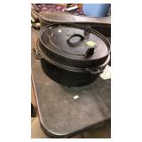 EDGING CAST IRON DUTCH OVEN W/ LID