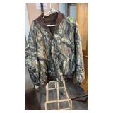 COLUMBIA SHOOTER'S JACKET SIZE ?