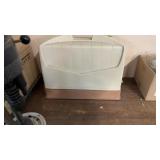 SIGNATURE SEWING MACHINE W/ CASE