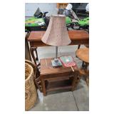 MAGAZINE ACCENT 1 DRAWER TABLE & LAMP