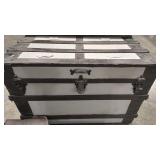 WOOD AND METAL SQUARE TRUNK