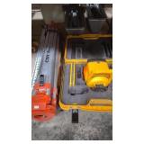 NWI NRL800 ROTATING LASER W/ CST TRIPOD AND TELE