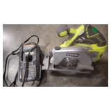 RYOBI 5.5' CIRCULAR SAW WITH BATTERY AND CHARGER