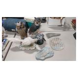 OWL DECOYS, ROAD RUNNER, AND ALLIGATOR YARD DECOR