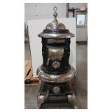 ARTISTIC OAK NO. 15 CAST IRON STOVE