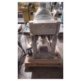 MAKITA 400MM PLANER ON ROLLING STAND