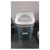 FRIGIDARE TABLETOP ICE MAKER EFIC117SS