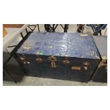 METAL TRUNK