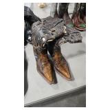 GENUINE PYTHON SZ 7 BOOTS