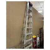 WERNER 10' LADDER