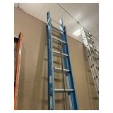WERNER 10' FIBERGLASS EXTENSION LADDER