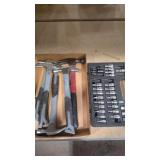 4 HAMMERS AND HEX SOXKET SET