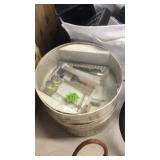 2 GROUPS OF NEW STATIONARY