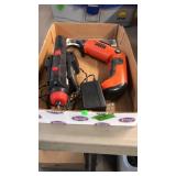 2 RECHARGABLE SCREWDRIVERS