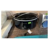 CROCK POT SLOW COOKER