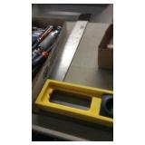 SQUARE & YELLOW LEVEL