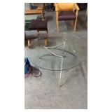 CLASSIC STRESSLESS ? ALUMINUM ROUND GLASS COFFEE