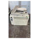 MAYTAG WINDOW AIR CONDITIONER