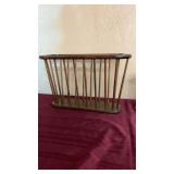 VINTAGE WOOD SPINDLE MAGAZINE RACK