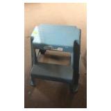 BLUE STEP STOOL