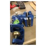 BLUE CLAMP ON BENCH VISE