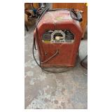 LINCOLN ARC WELDER 225 AMP